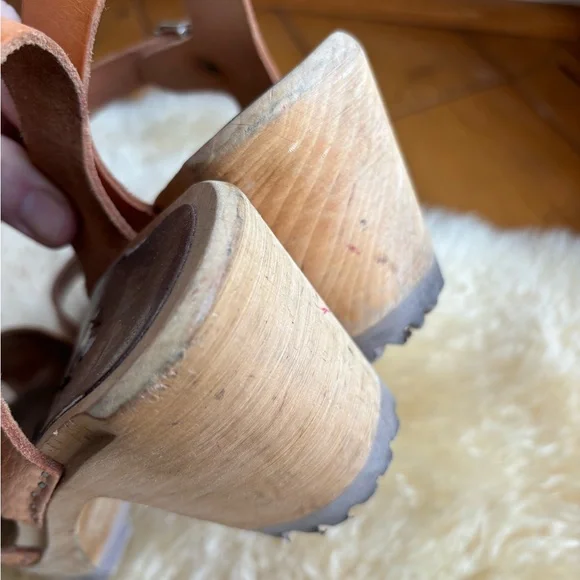 Peep Toe Swedish Clogs - Picture 7 of 10